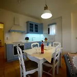 Focalion Castle Luxury بيت ضيافة