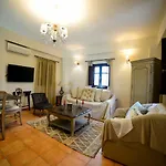 Focalion Castle Luxury 4* Pírgos Dhiroú