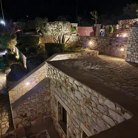 Focalion Castle Luxury Gasthuis Pírgos Dhiroú