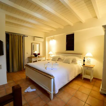 Focalion Castle Luxury Konukevi