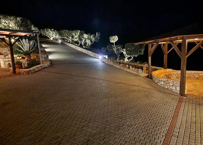 Focalion Castle Luxury Gasthuis Pírgos Dhiroú