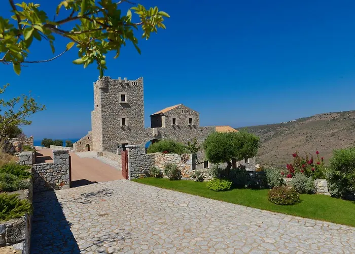 ゲストハウス Focalion Castle Luxury Pírgos Dhiroú